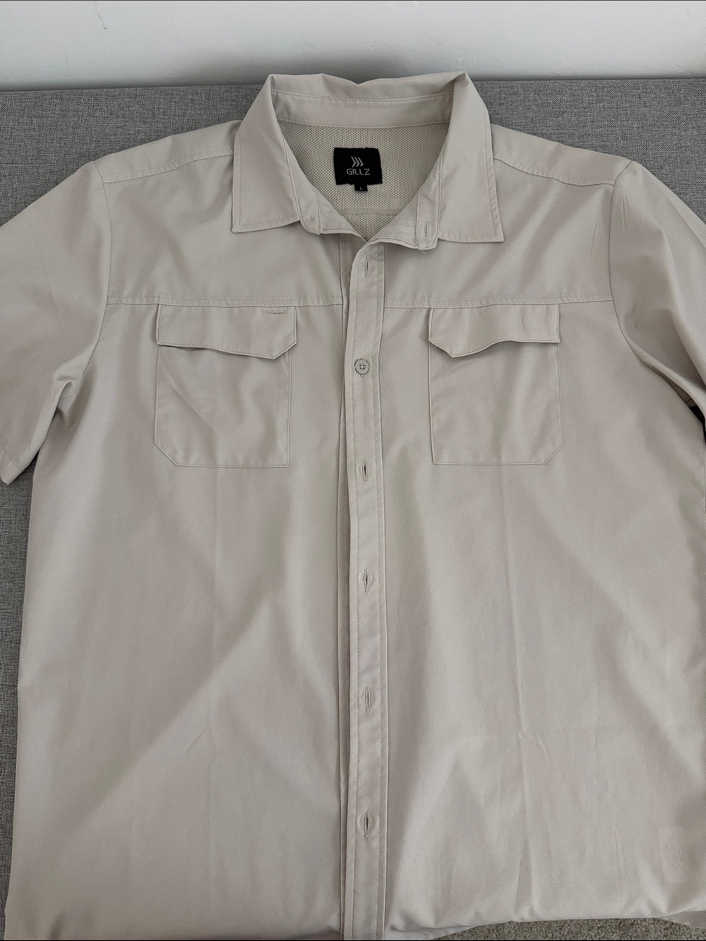 Gillz lightweight, fishing flex  button down active wear shirt nwot
